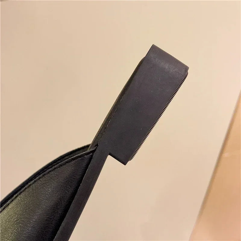 Pantoufles de marque de styliste pour femmes, Mules à boucle en métal, talons plats, bout carré, chaussures peu profondes, toboggan d'extérieur, sandales décontractées