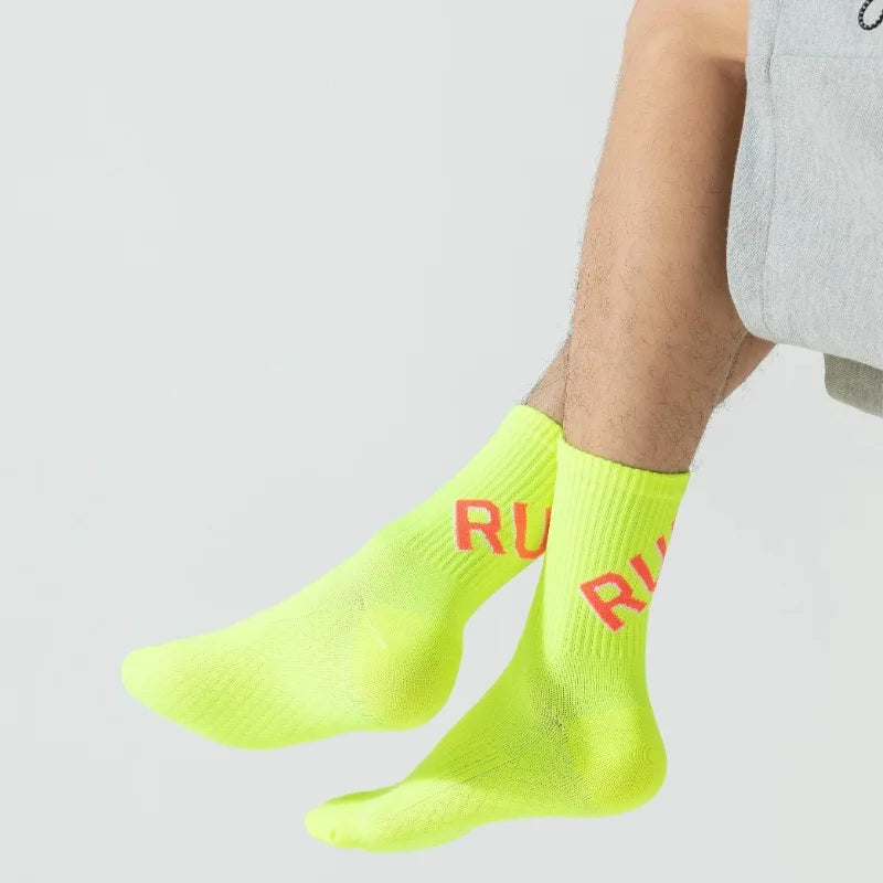 1 paire de chaussettes de course pour hommes et femmes, chaussettes de sport à fond de serviette à Tube court, Marathon bas, chaussettes de basket-ball de Fitness pour hommes