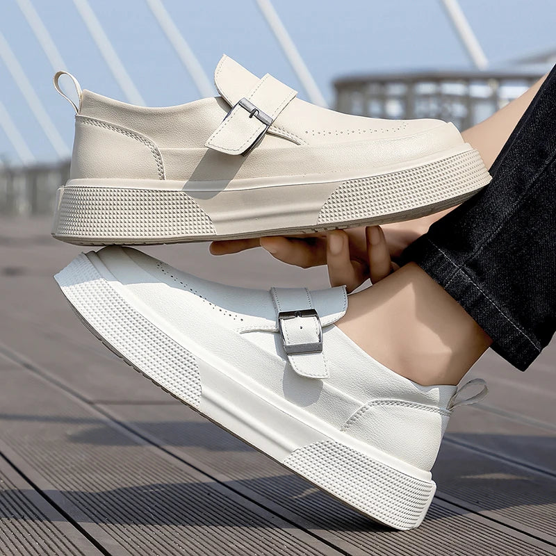 2025 Nouveaux mocassins à plateforme pour hommes Chaussures à enfiler en cuir à semelle épaisse Chaussures de marche confortables et décontractées pour hommes Chaussures plates à enfiler à la mode