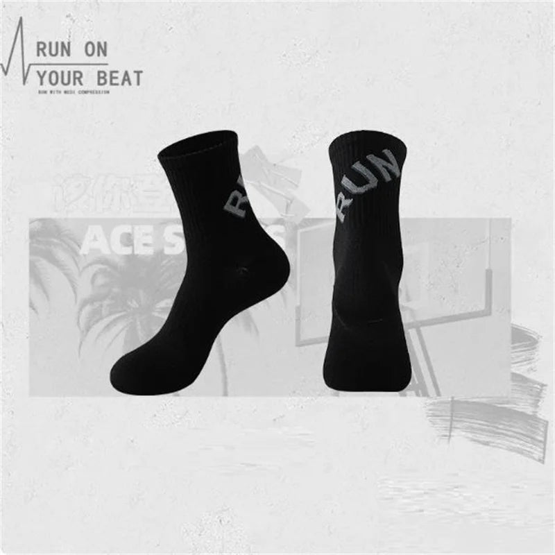 1 paire de chaussettes de course pour hommes et femmes, chaussettes de sport à fond de serviette à Tube court, Marathon bas, chaussettes de basket-ball de Fitness pour hommes