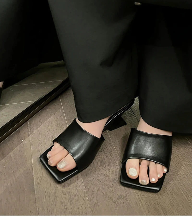 Pantoufles d'été à talons compensés pour femmes, élégantes, bout carré, diapositives à enfiler, robe d'extérieur, chaussures de Style de rue