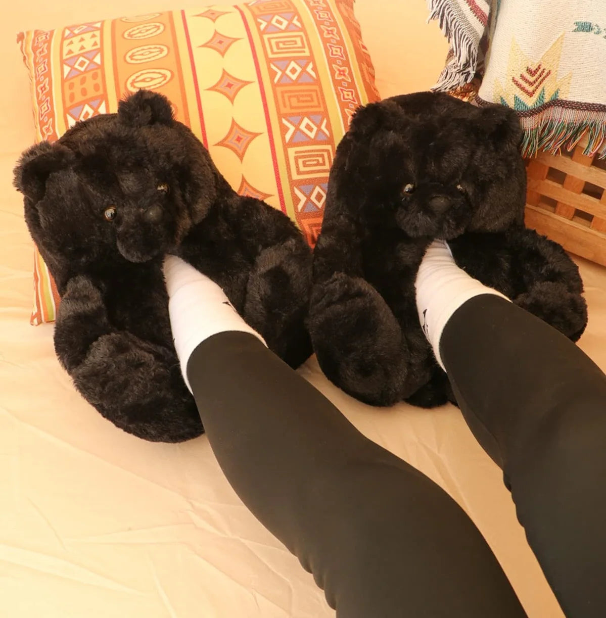 Pantoufles roses en fourrure d'animal à enfiler, chaussures d'ours moelleuses pour la maison, pantoufles d'intérieur chaudes et pelucheuses, tongs de maison, expédition rapide