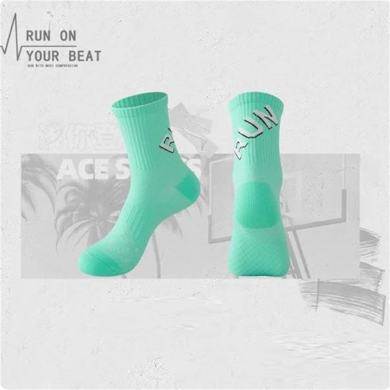 1 paire de chaussettes de course pour hommes et femmes, chaussettes de sport à fond de serviette à Tube court, Marathon bas, chaussettes de basket-ball de Fitness pour hommes