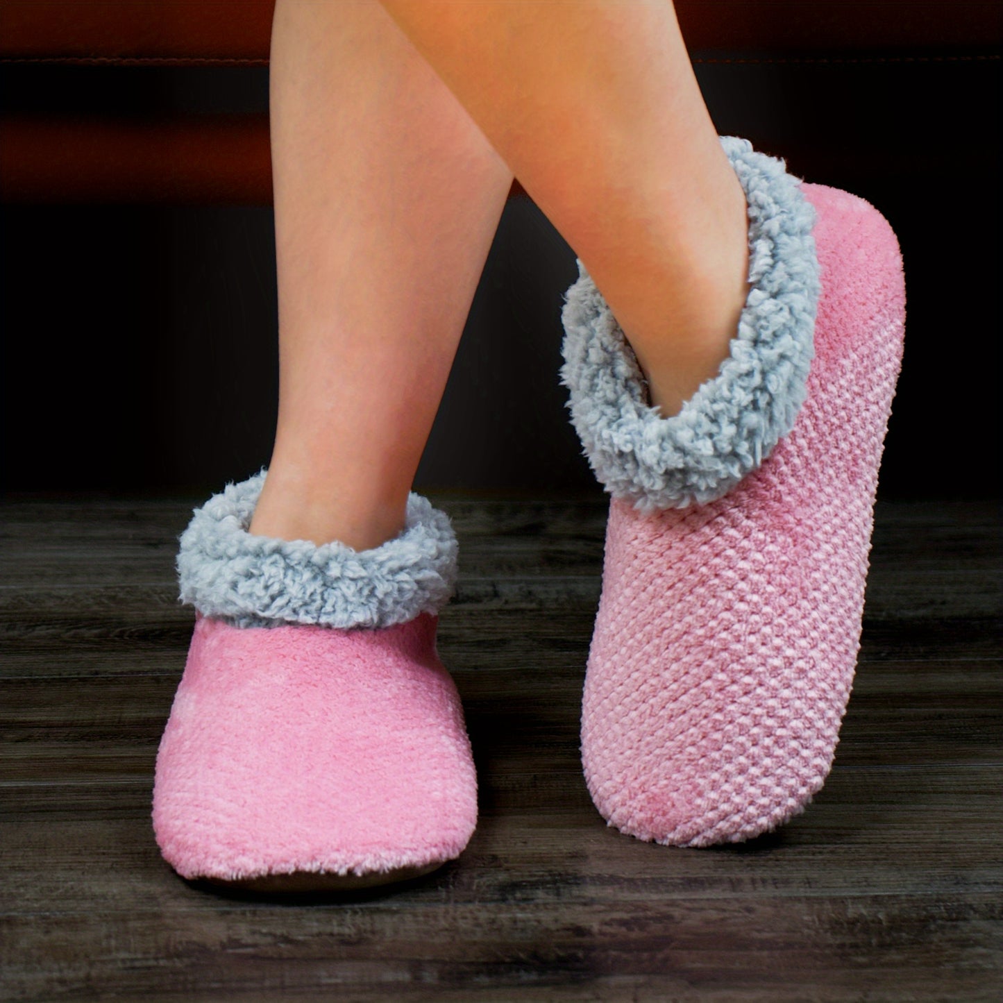Stay Cozy in Style: Easy Slip-On Plush Lined Slippers with Non-Slip Sole for Ultimate Home Comfort & Warmth