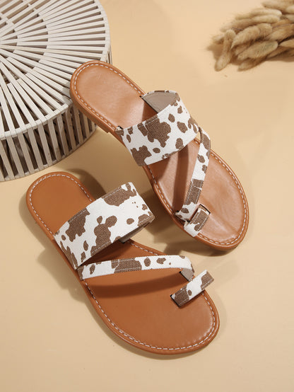 Women's Cow Pattern Slide Sandals - Casual Loop Toe Flat Summer Shoes, Lightweight & Comfortable - For Women - Perfect for Summer Beach & Casual Wear - Ideal Gift for Cow Lovers