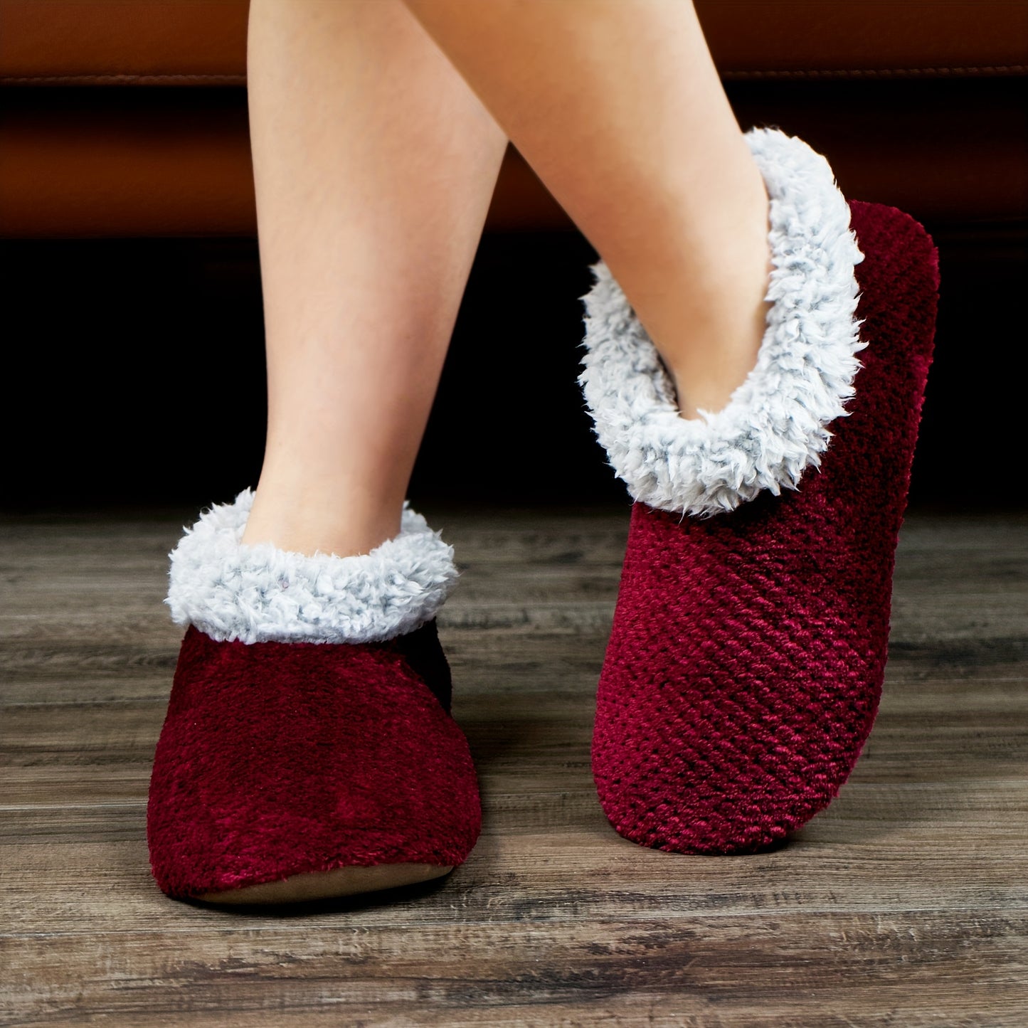 Stay Cozy in Style: Easy Slip-On Plush Lined Slippers with Non-Slip Sole for Ultimate Home Comfort & Warmth