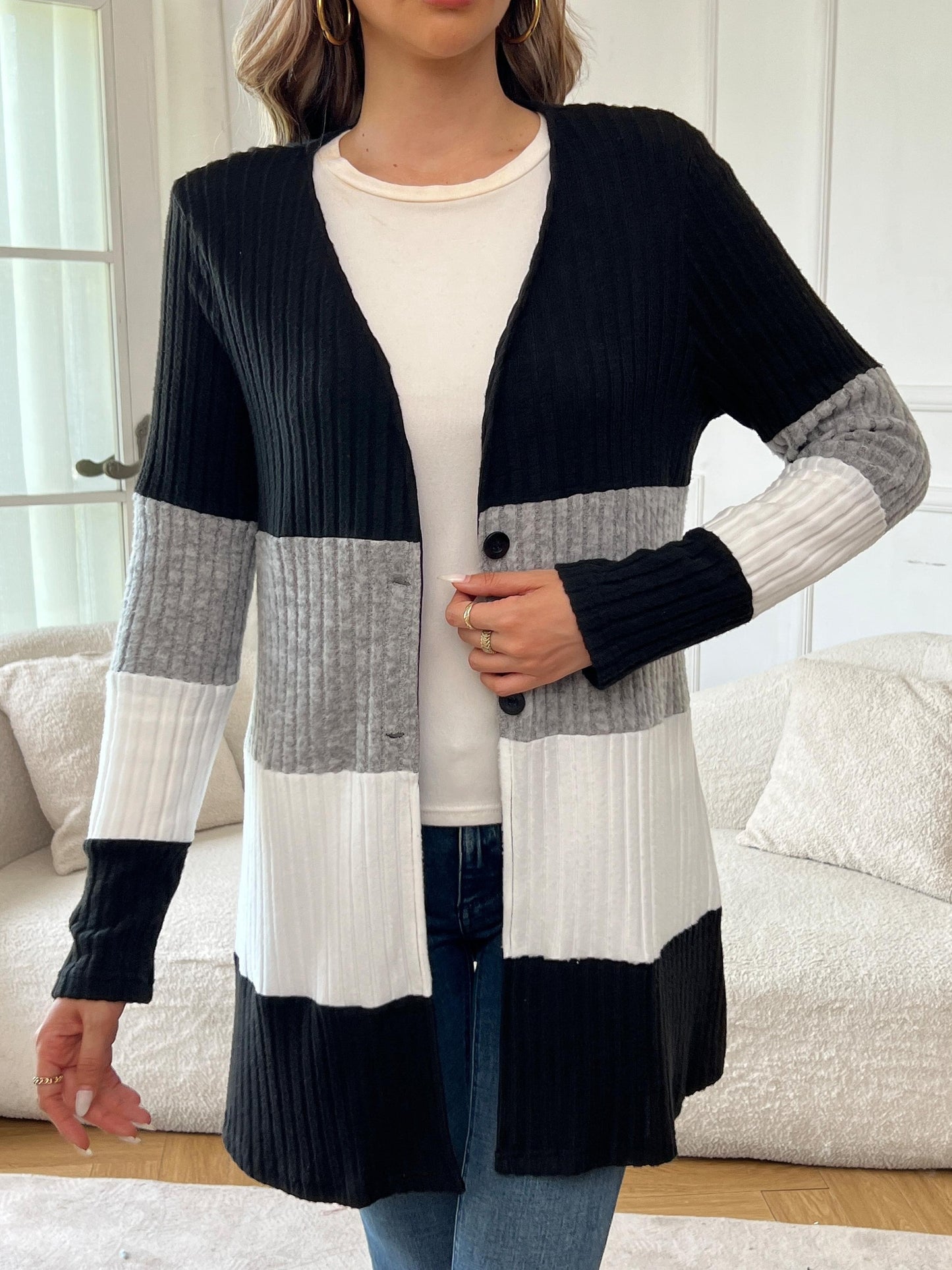 Chic Long Sleeve Colorblock Cardigan - Cozy Knitted Design, Essential Fall & Winter Women's Apparel, Fashion-Forward Button-Up Style
