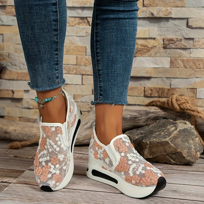 Women's Running Shoes, Mesh Breathable Lightweight Versatile Classic Embroidery Sport Shoes