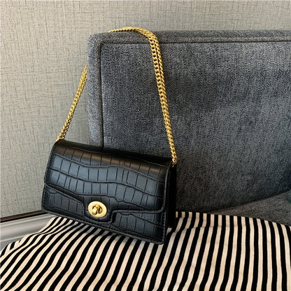 Women's Crocodile Pattern Crossbody Bag - Retro Chain Shoulder Bag with Luxury Square Purse Design