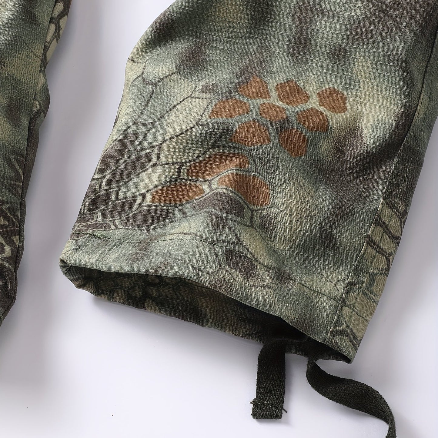 Men's Snake Skin Camo Cargo Pants - Multi-Pocket, Trendy, Outdoor, Streetwear-Ready Trousers with Durable Fabric and Practical Design