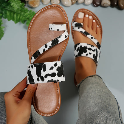 Women's Cow Pattern Slide Sandals - Casual Loop Toe Flat Summer Shoes, Lightweight & Comfortable - For Women - Perfect for Summer Beach & Casual Wear - Ideal Gift for Cow Lovers