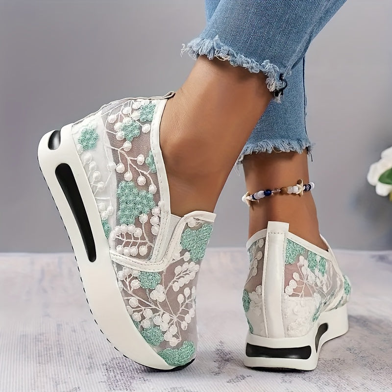 Women's Running Shoes, Mesh Breathable Lightweight Versatile Classic Embroidery Sport Shoes