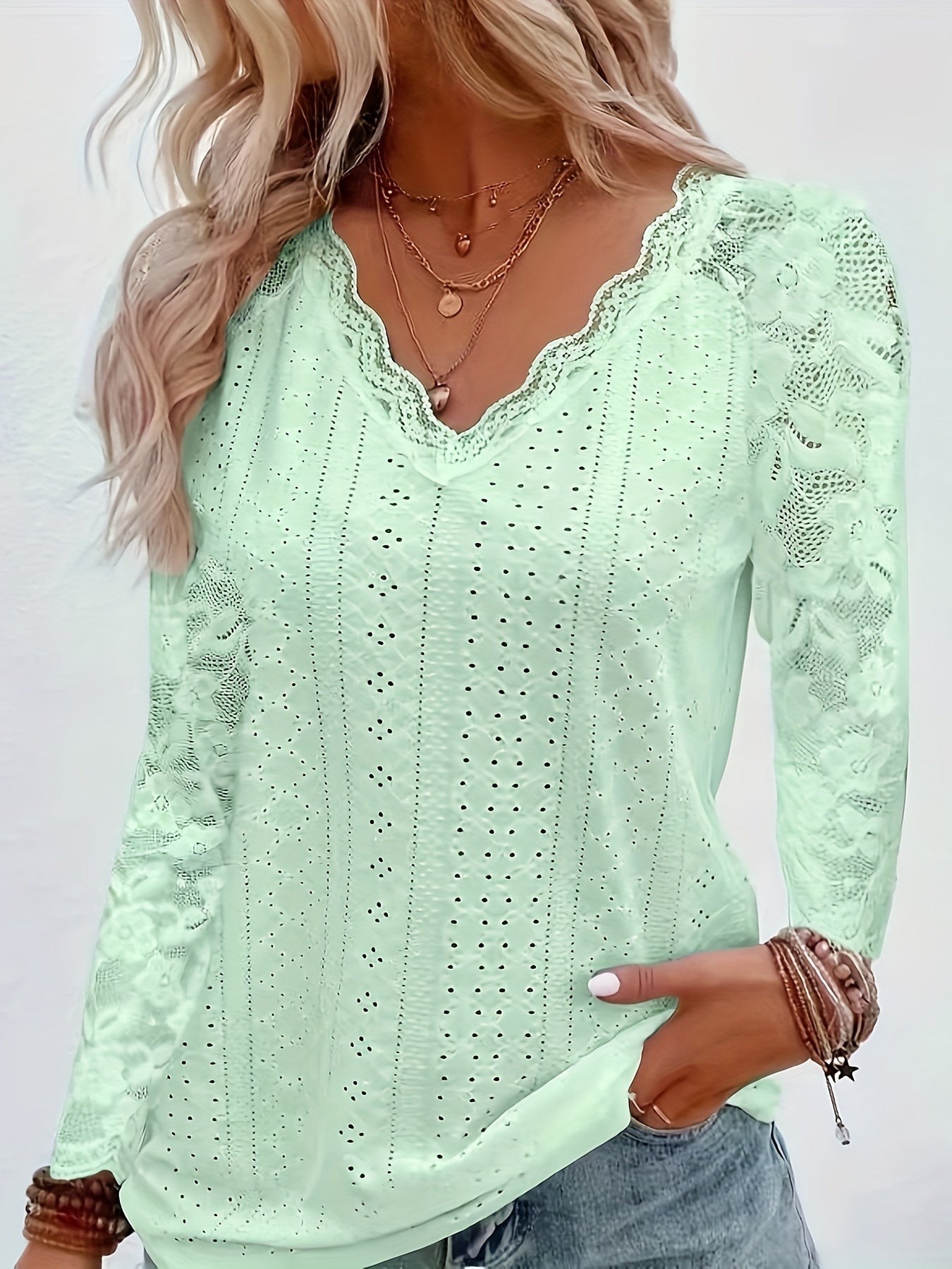 Chic Contrast Lace V-neck Eyelet T-Shirt - Fashionable Long Sleeves for Spring & Fall - A Stylish Womens Wardrobe Essential