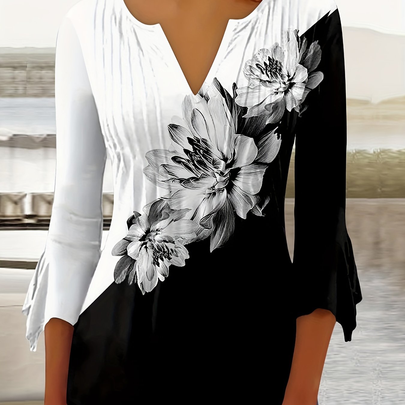 Versatile Floral-Patterned Knit Top – Comfortable Stretch, Easy-Care, Irregular Cuff Detail, Ideal for Spring to Fall