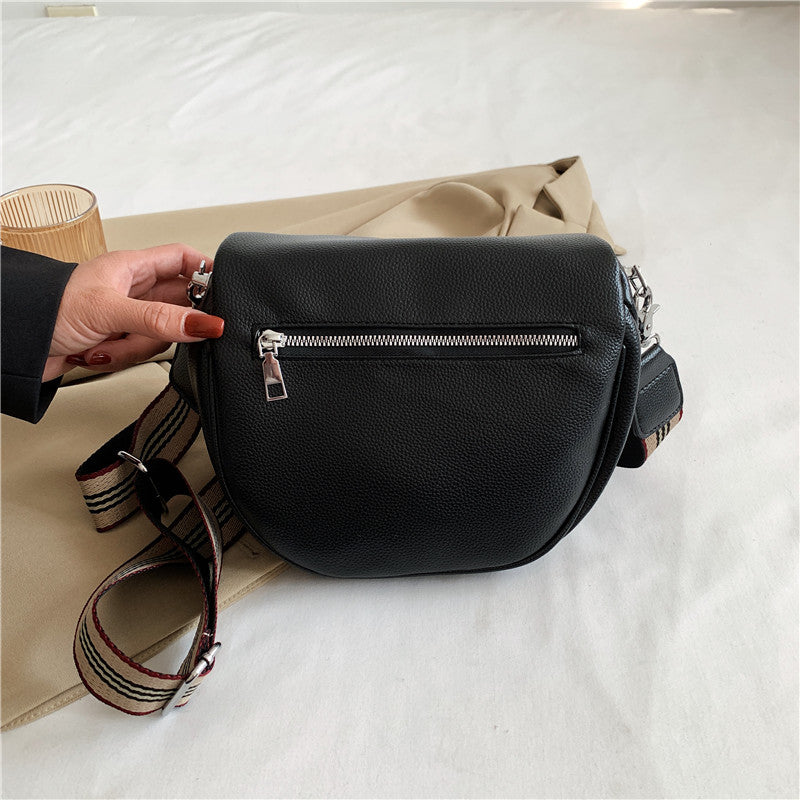 Elegant Convertible Faux Leather Bag: Chic Fanny Pack/Crossbody with Secure Zip & Adjustable Wide Strap for Stylish Women