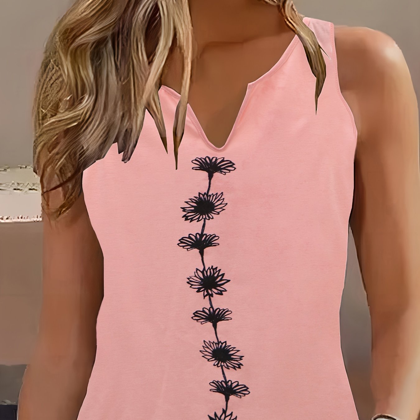 Chic Summertime Floral Tank Top – Breezy Sleeveless Notch Neck Design – Versatile Womens Fashion