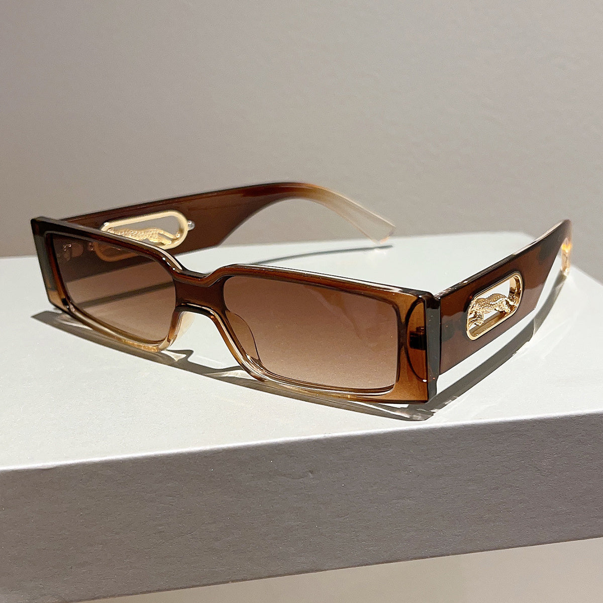 Chic Cheetah Print Rectangle Fashion Glasses with Gradient Lens - Lightweight PC Frame, Perfect for Summer Beach Parties & Outdoor Adventures