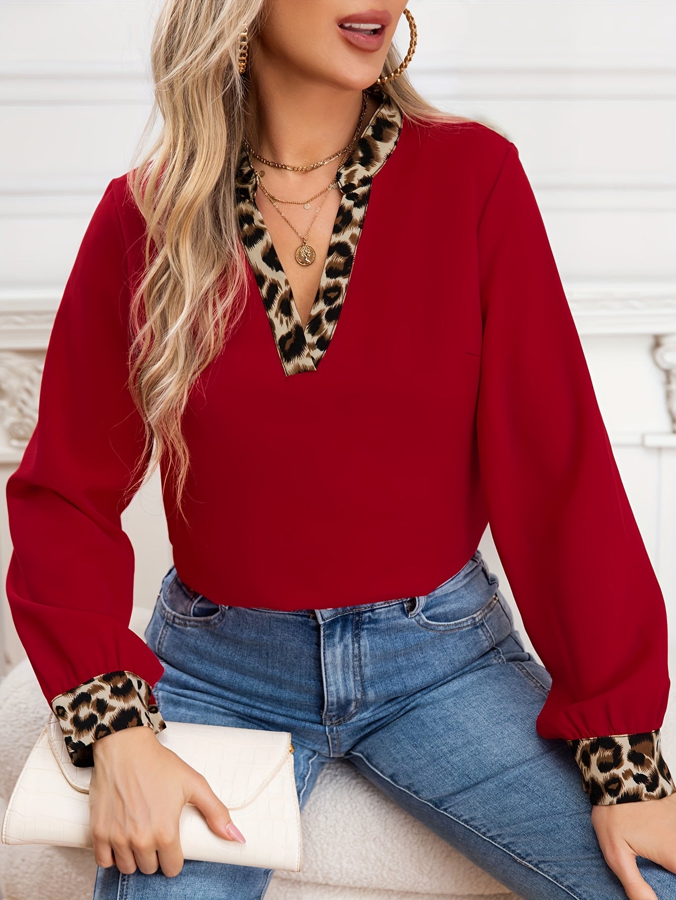 Elegant Non-Sheer V-Neck Blouse with Contrast Trim – Chic Long Sleeve Polyester Top, All-Season Style, Machine Washable