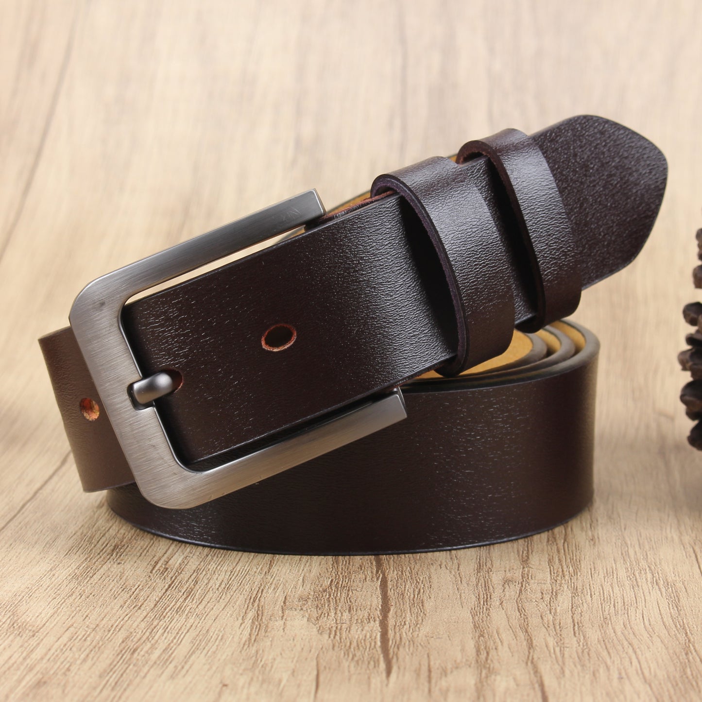 1pc Pu Leather Strap, Fashion Pin Buckle Belts For Men