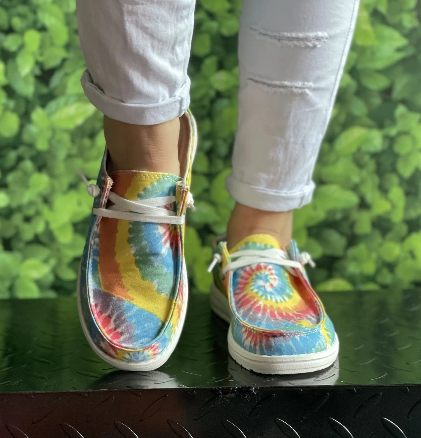 BUSY GIRL DW4051 Wholesale Canvas Lace up Boat Sneaker Women 2023 Fashion Tie Dye Flat Shoes Women Boat Shoes