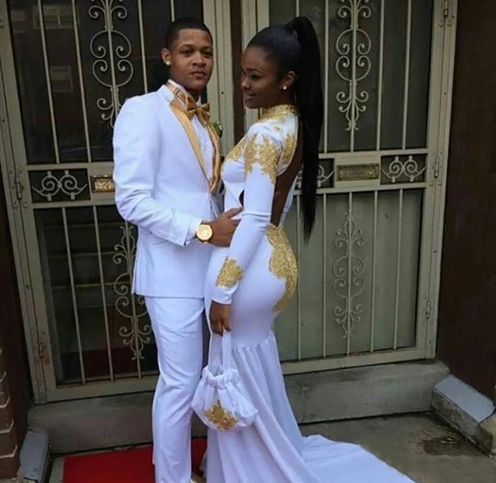 Tuxedos de Mariage pour marié blanc, costumes pour hommes, tenues avec revers doré, Blazer deux pièces pour garçons d'honneur, coupe cintrée