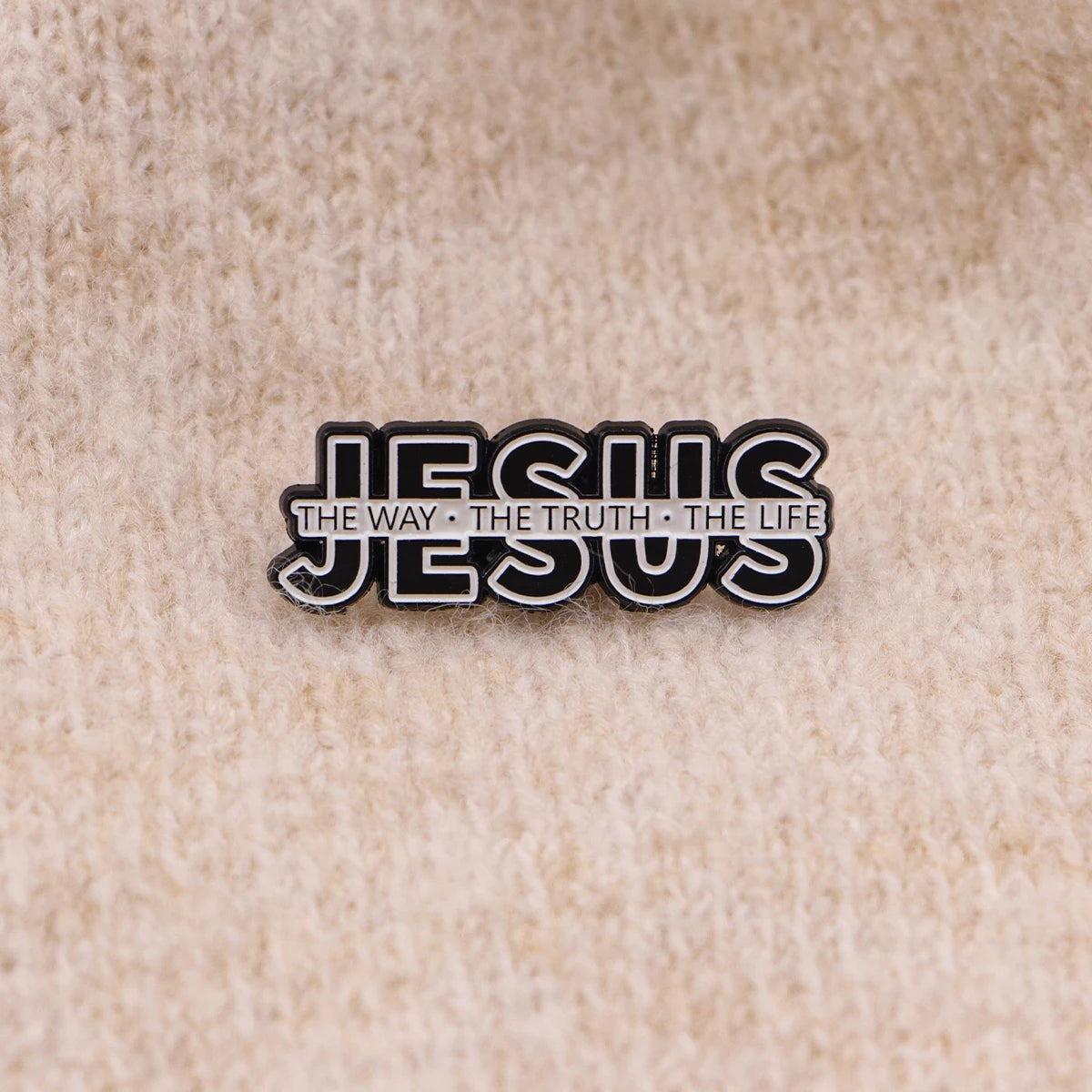 Broche en émail chrétien JESUS Way Truth Life, broches à revers, Badge sur sac à dos, accessoires pour vêtements, bijoux à la mode, cadeaux