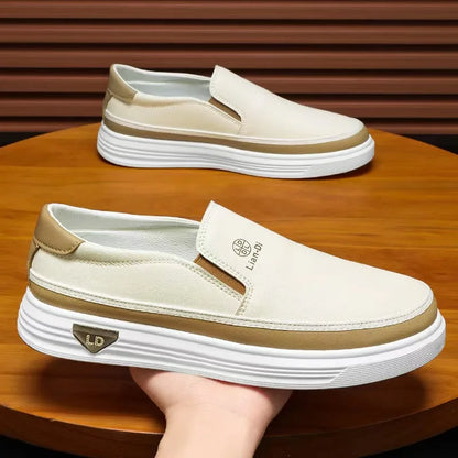 Mocassins décontractés en cuir véritable faits à la main pour hommes, nouvelle marque de luxe, mocassins de conduite confortables à enfiler, chaussures plates, 2025