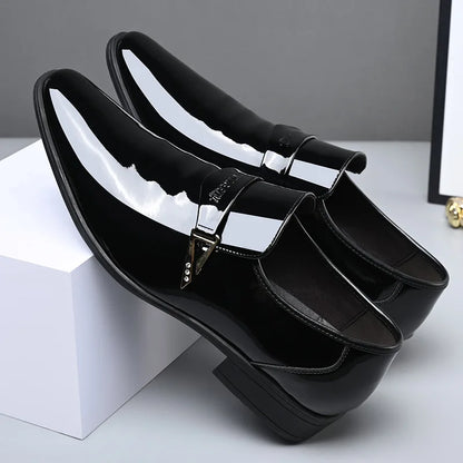 Chaussures en cuir blanc pour hommes, mocassins à bout pointu, décontractés, à enfiler, pour robe de soirée, nouvelle collection 2025