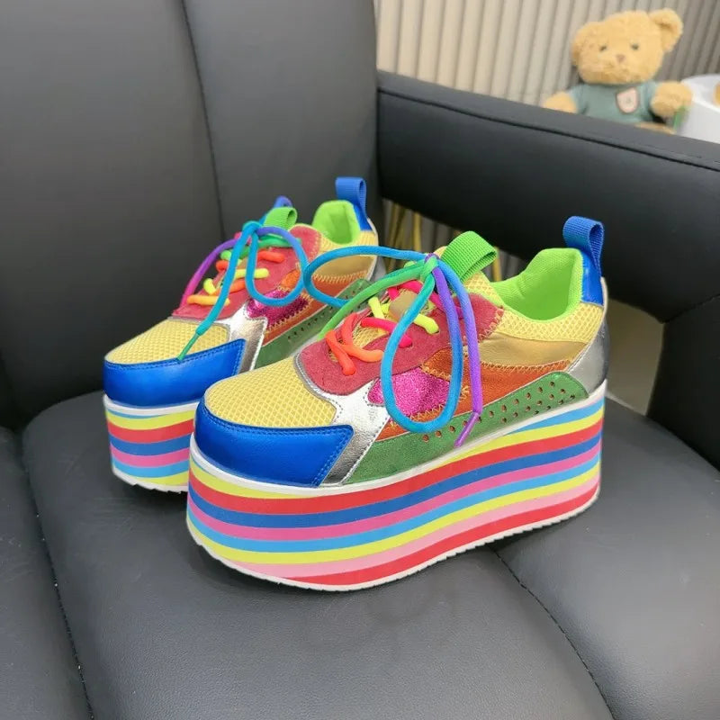 Style de loisirs dames couleur arc-en-ciel maille bout rond plate-forme croisée talons hauts chaussures respirant couleurs mélangées pompes de mode