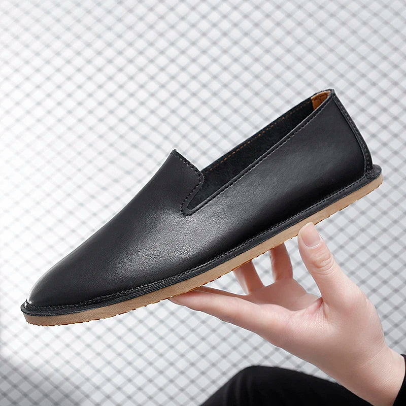 Chaussures à enfiler en cuir faites à la main, mocassins décontractés et souples pour hommes, mocassins simples et confortables, chaussures de bateau respirantes, chaussures plates d'affaires à la mode