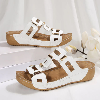 Tendance femmes pantoufles nouveau 2025 sandales à talons compensés mode à semelles épaisses chaussures de grande taille pour femmes bout ouvert pantoufles décontractées diapositives femmes