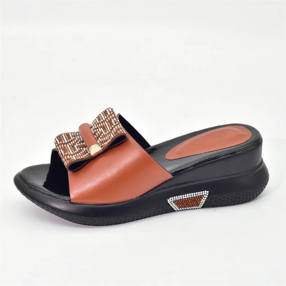 Dernières chaussures de mariage en cuir verni strass chaussures de mariée pour femmes 2025 chaussures à semelles compensées de luxe de créateur pour femmes escarpins à plate-forme