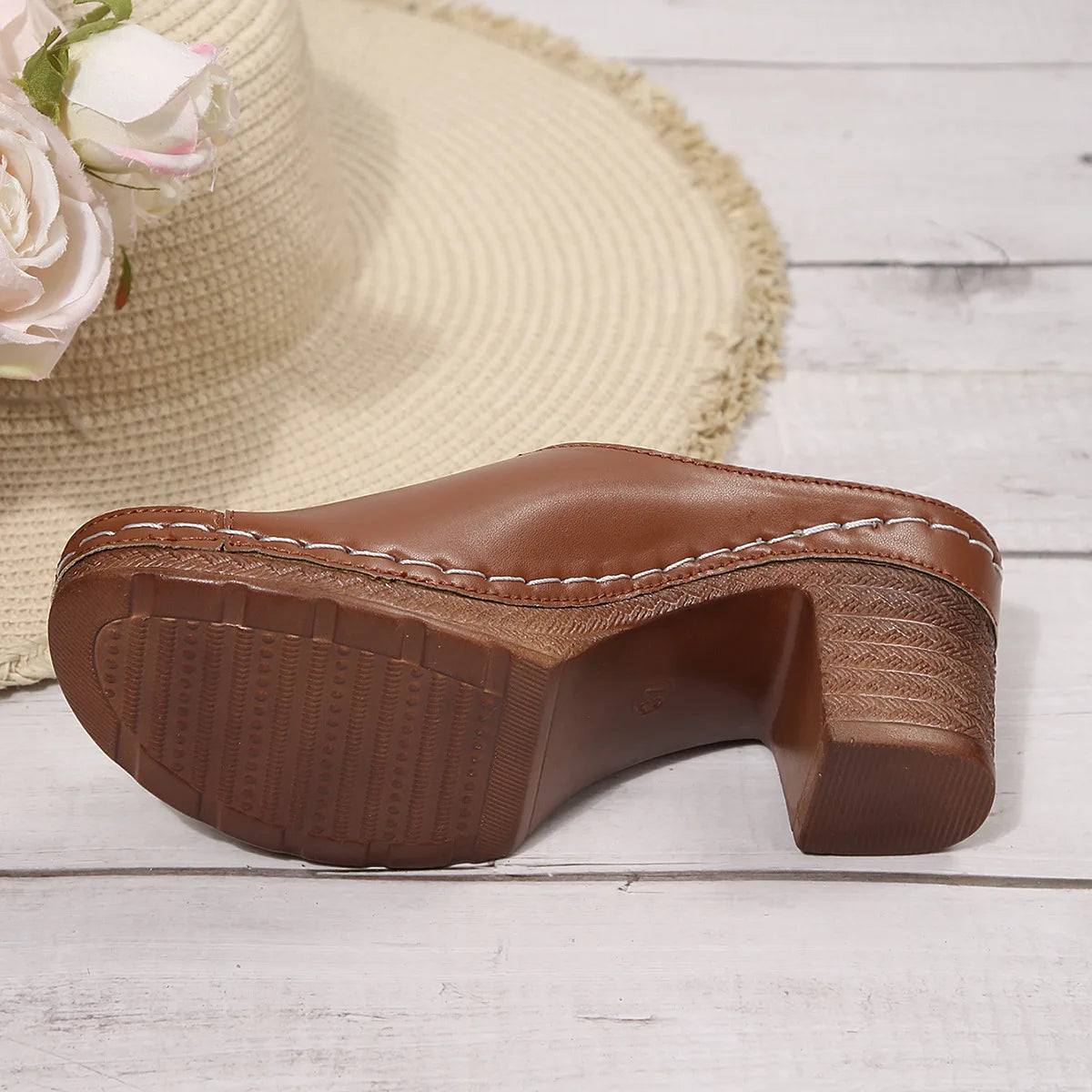 Pantoufles à talons hauts et bout ouvert pour femmes, nouvelle mode d'été, vêtements d'extérieur, chaussures à enfiler, tailles 36 à 43, amorti supérieur en polyuréthane