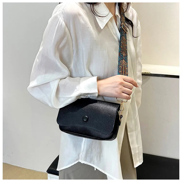 Sacs à bandoulière confortables à large sangle en cuir PU, sac à bandoulière à rabat décontracté pour femmes pour cadeaux, petits sacs à main et bourses de créateurs