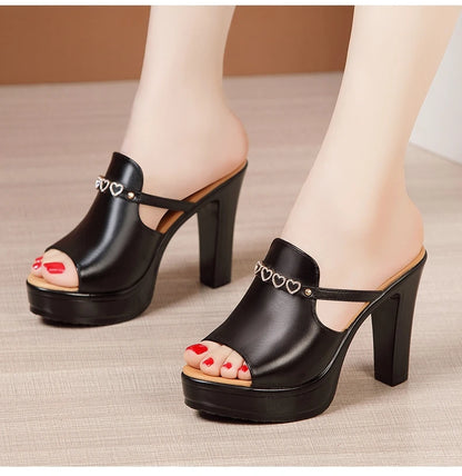 Chaussures à talons hauts de 10cm pour femmes, chaussures à plateforme, pantoufles d'été à semelle épaisse en cuir avec cœur épais, pour bureau et mariage, 2025