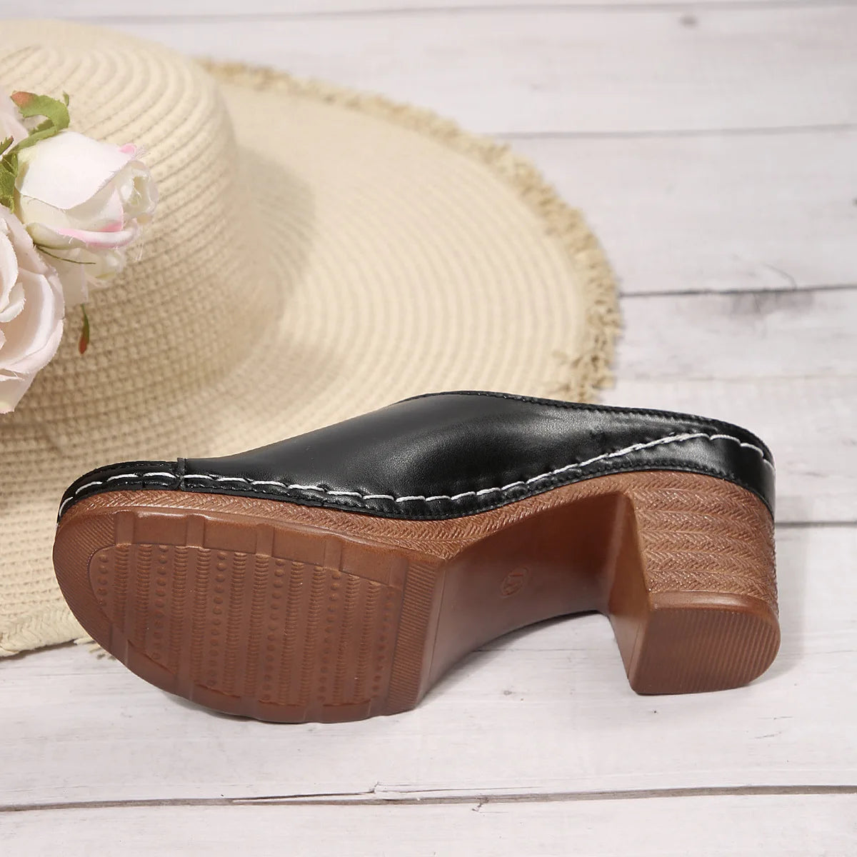 Pantoufles à talons hauts et bout ouvert pour femmes, nouvelle mode d'été, vêtements d'extérieur, chaussures à enfiler, tailles 36 à 43, amorti supérieur en polyuréthane