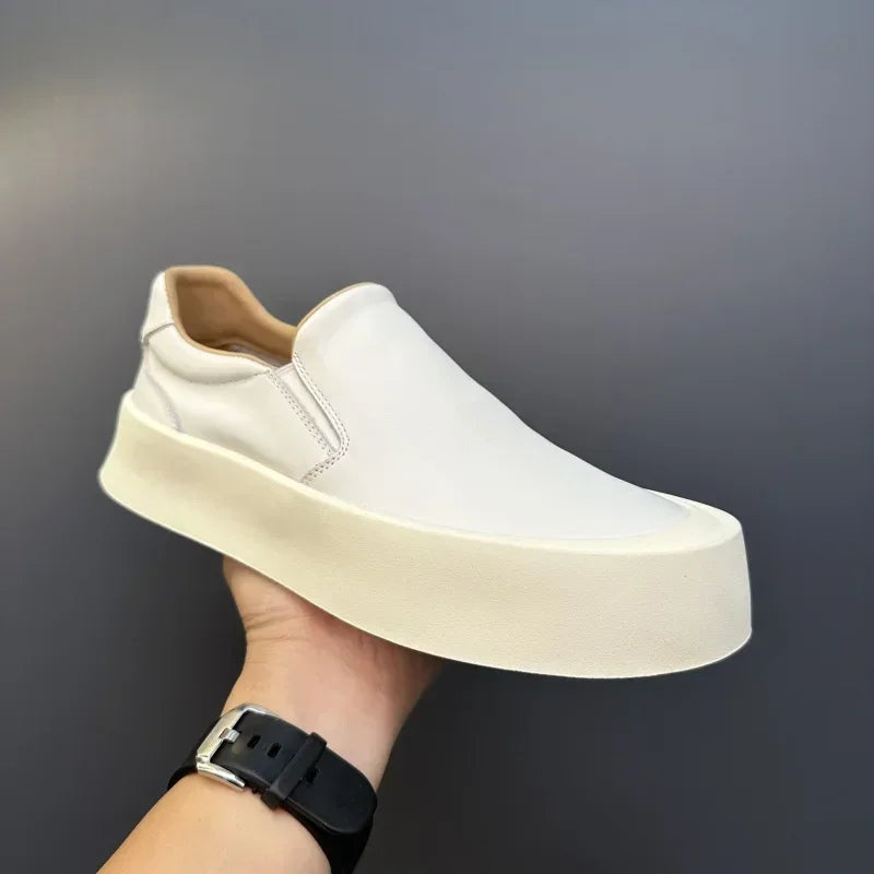 2025 printemps et automne nouveaux hommes chaussures décontractées en cuir véritable semelle épaisse conseil chaussures