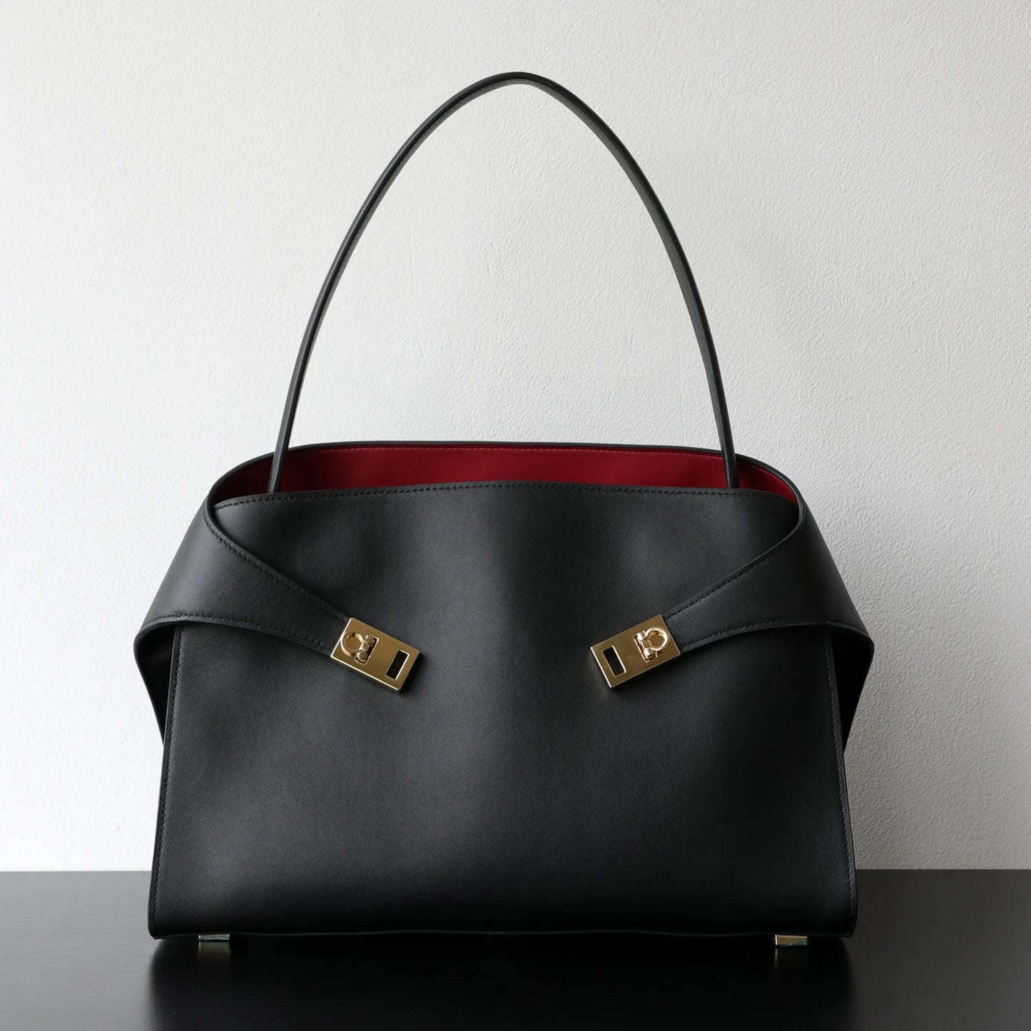 Niche léger luxe haut de gamme en cuir grande capacité première couche peau de vache sac à main pour femme sac fourre-tout banlieue loisirs polyvalent