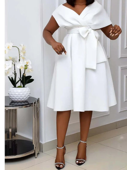 Robe mi-longue pour femmes, ligne A, coupe cintrée, col en V, manches courtes, taille serrée, épissure élégante, nœud à lacets, été