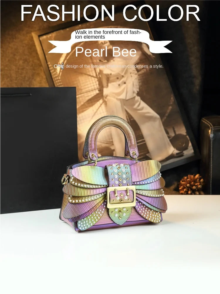 Sac en Cuir group avec Ailes Rivetées pour Femme, Sacoche de Caractère, Nouvelle Collection 2024