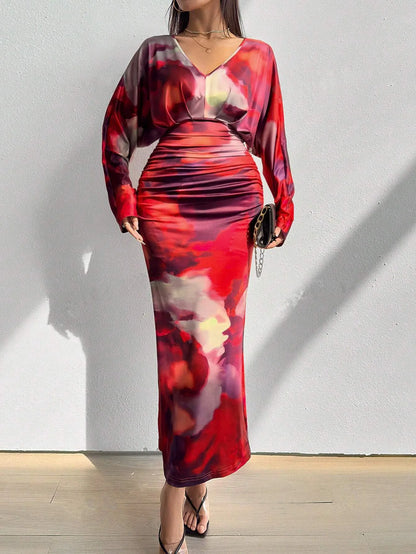 Robe longue plissée à col en V pour dames, manches chauve-souris minces sexy, style européen et américain, tempérament tendance, automne, nouveau