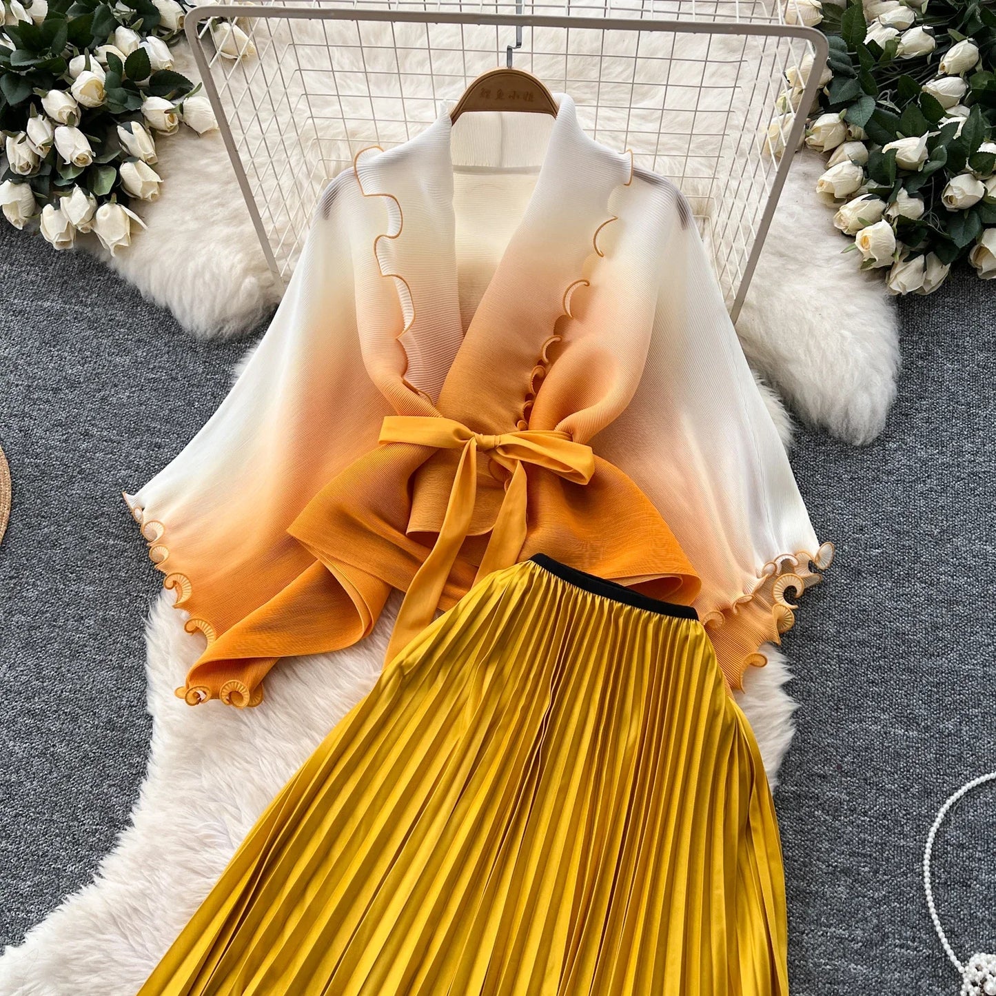 Miyake pli changement progressif couleur bord ondulé costume soleil jupe plissée à la mode et élégant deux pièces ensembles tenues pour femmes