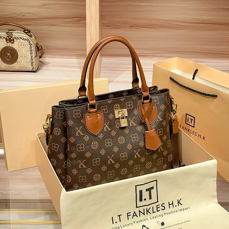 Sac à main de marque pour femmes, nouvelle mode automne/hiver 2021, sac à bandoulière de styliste de grande capacité, sac à bandoulière rétro de luxe