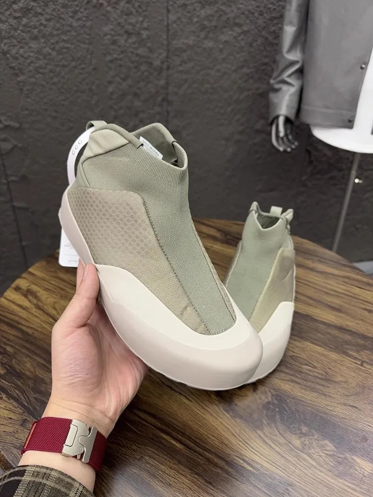 Hommes printemps mode extérieur chaussures de marche respirant confortable loisirs bout rond couleur unie sans lacet hommes chaussures en tissu décontracté