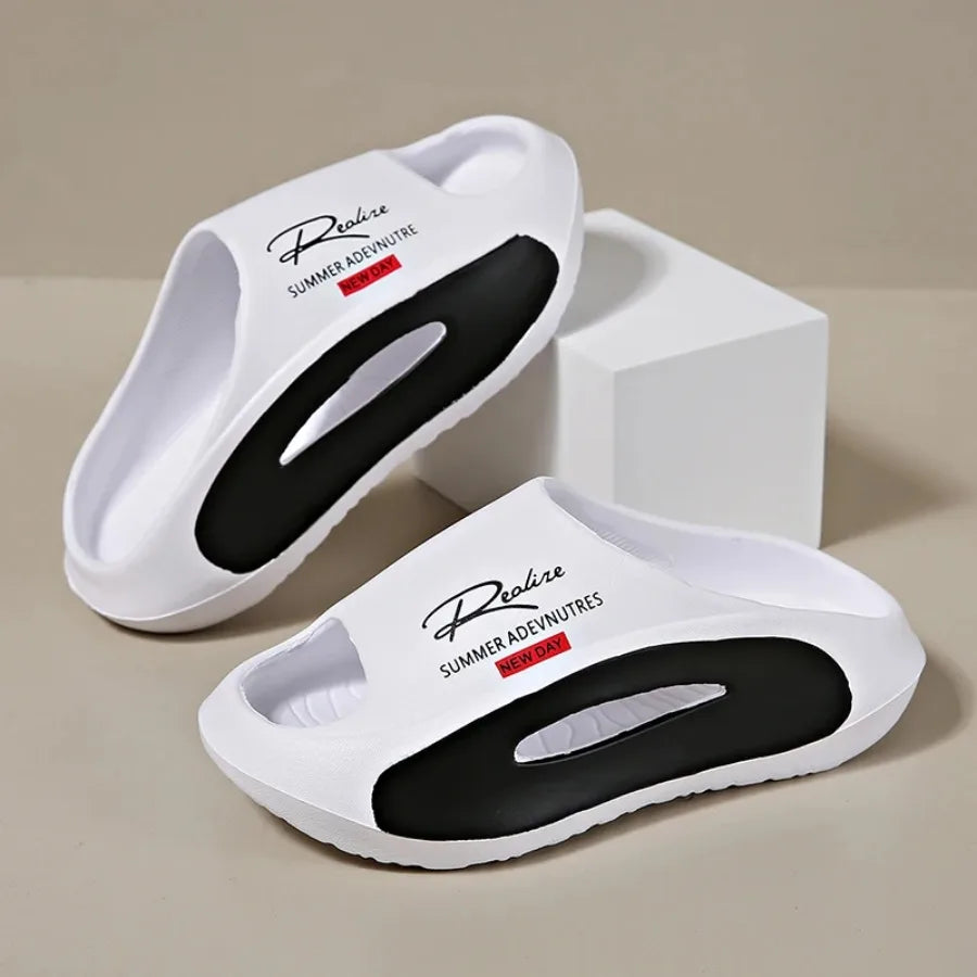 2025 Couple pantoufles été vêtements chauds sandales de plage à semelles épaisses antidérapantes sandales pour hommes et femmes pantoufles pour hommes sandales de luxe