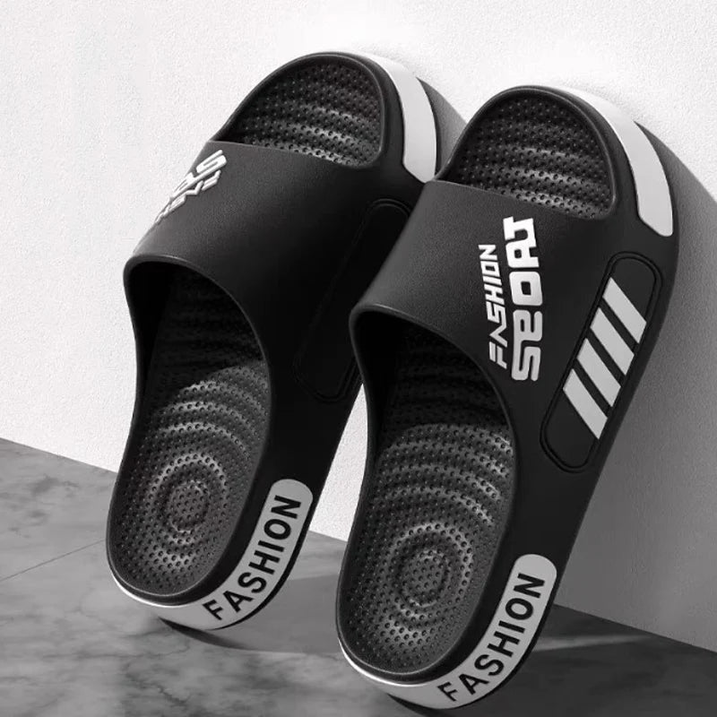 Pantoufles d'extérieur souples en EVA pour hommes et femmes, sandales d'été à fond épais pour la maison, antidérapantes, tongs d'intérieur décontractées pour salle de bain et douche
