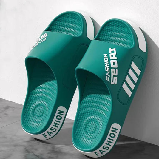 Pantoufles d'extérieur souples en EVA pour hommes et femmes, sandales d'été à fond épais pour la maison, antidérapantes, tongs d'intérieur décontractées pour salle de bain et douche