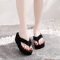Tongs compensées pour femmes, chaussures d'été à plateforme, légères, pantoufles de plage d'intérieur pour filles, couleur noire, sandales de rue pour dames