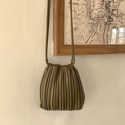 Mode d'été nouveau sac à bandoulière femmes PU simple épaule Mini sac de luxe polyvalent plissé décontracté petit sac carré
