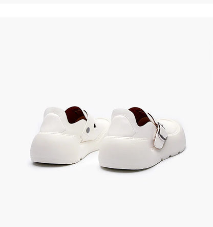 Été 2025 nouveaux mocassins en cuir respirants pour hommes semelles souples semelles épaisses confortables chaussures en cuir pour hommes à la mode et décontractées